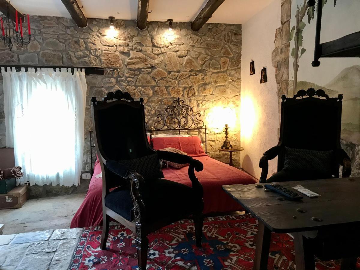 Borgo Manca Suite Sasso di Castalda Dış mekan fotoğraf