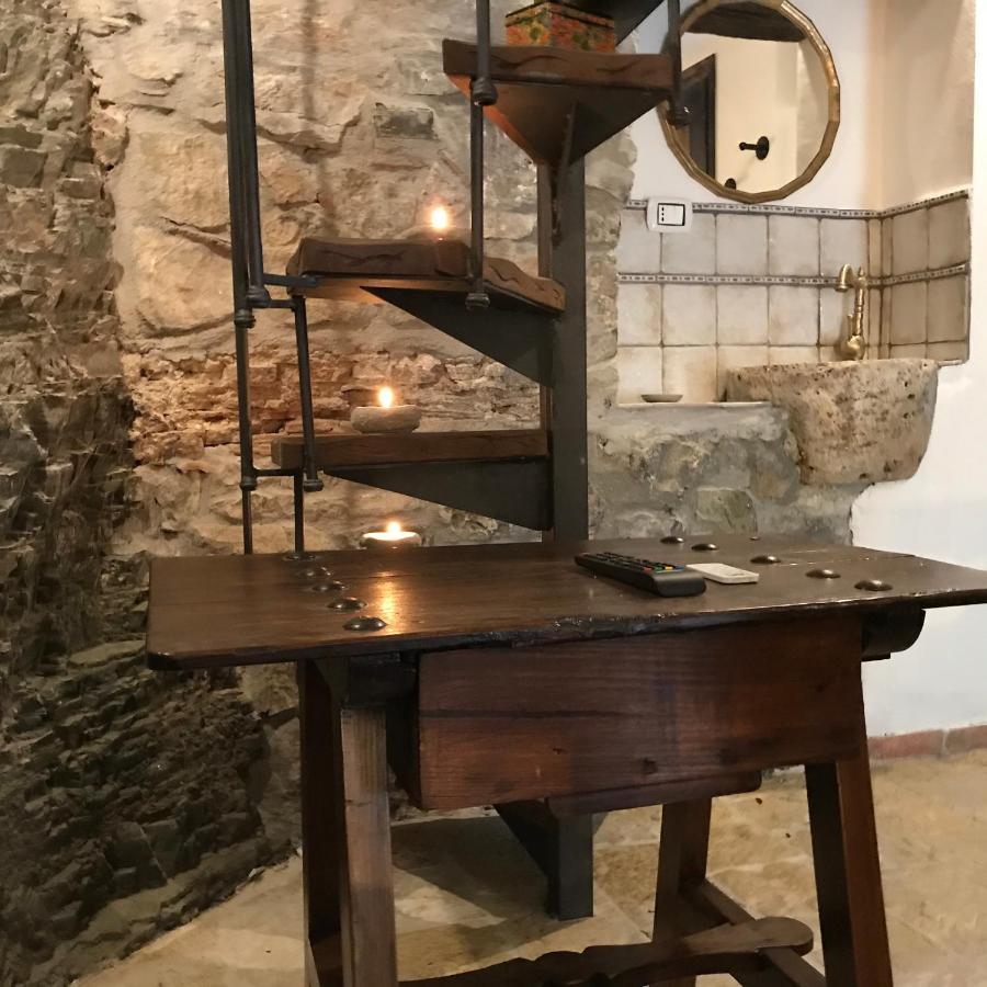 Borgo Manca Suite Sasso di Castalda Dış mekan fotoğraf